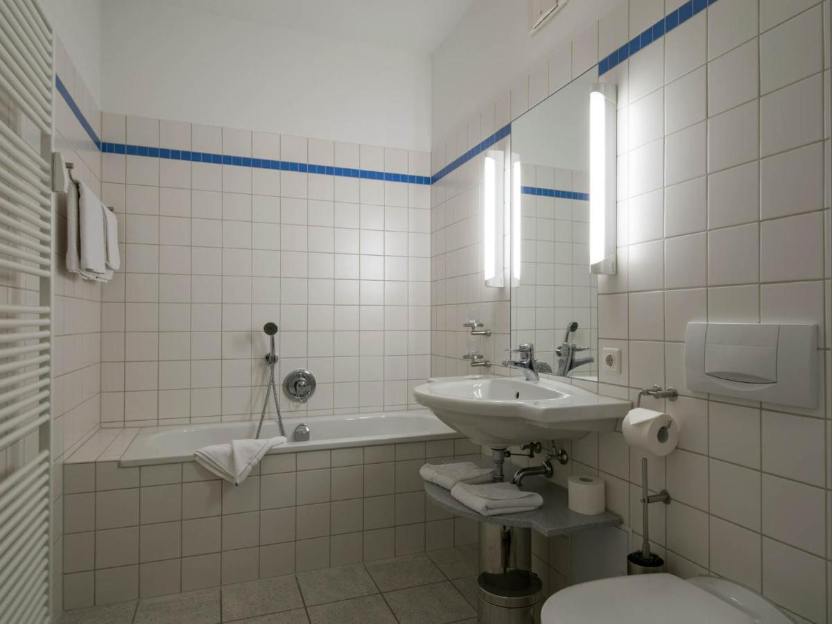 Kaiservillen Heringsdorf - Ferienwohnung Mit 1 Schlafzimmer Und Balkon Dr4 المظهر الخارجي الصورة